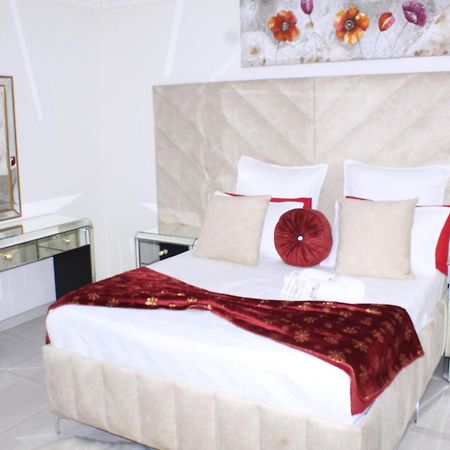 Angelocean Guest House 윗뱅크 외부 사진