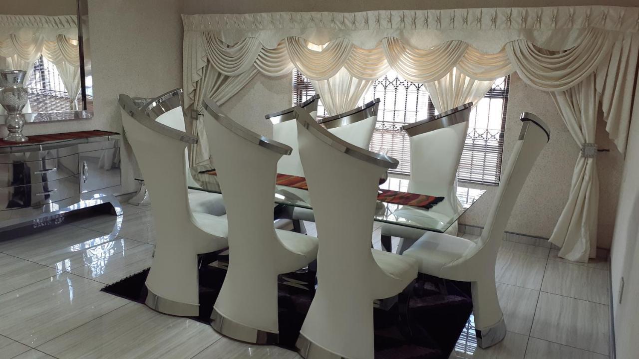 Angelocean Guest House 윗뱅크 외부 사진