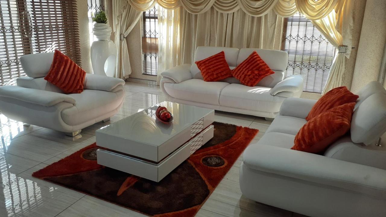 Angelocean Guest House 윗뱅크 외부 사진